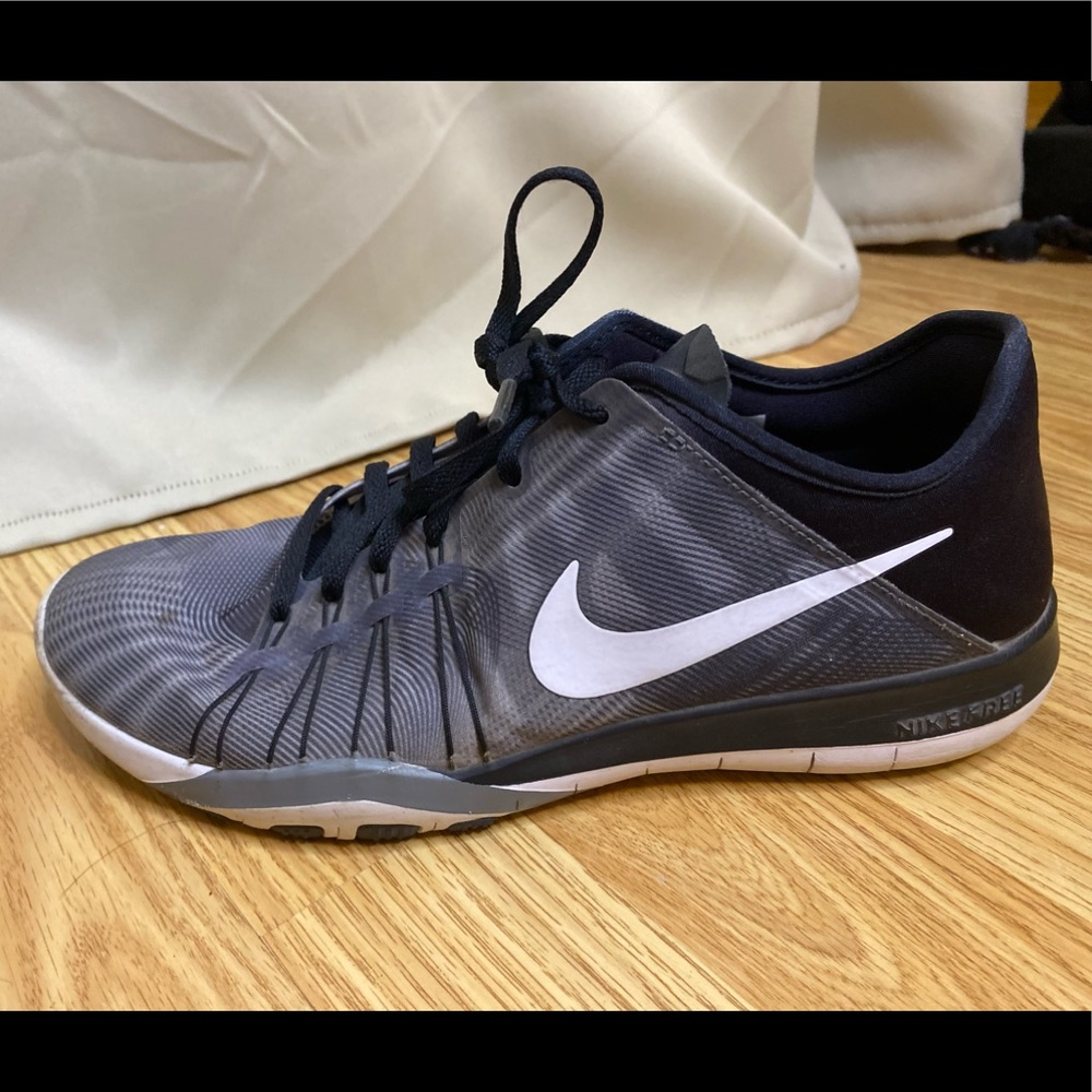 Nike Free black and grey tennis